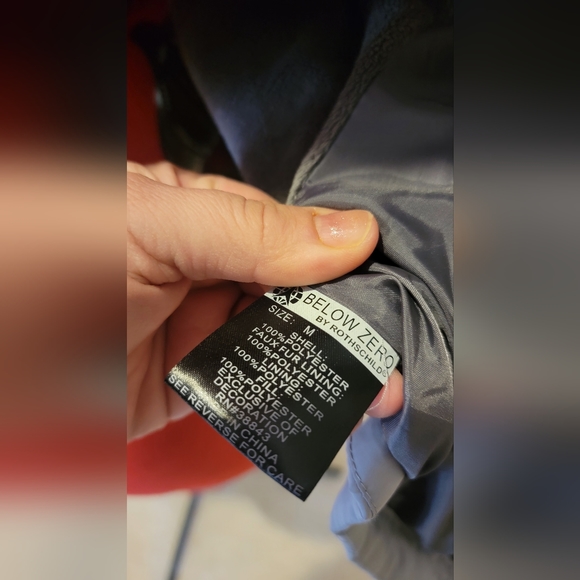 Womans below zero by rothchild medium quilted zip up jacket - Picture 3 of 3